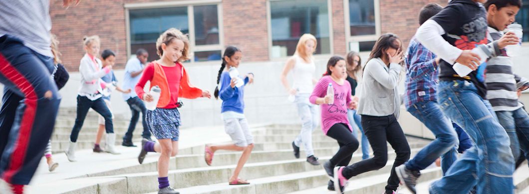 Overgewicht is een groot probleem. Gemiddeld één op de zeven Nederlandse kinderen heeft overgewicht. JOGG Epe helpt jongeren op gezond gewicht.